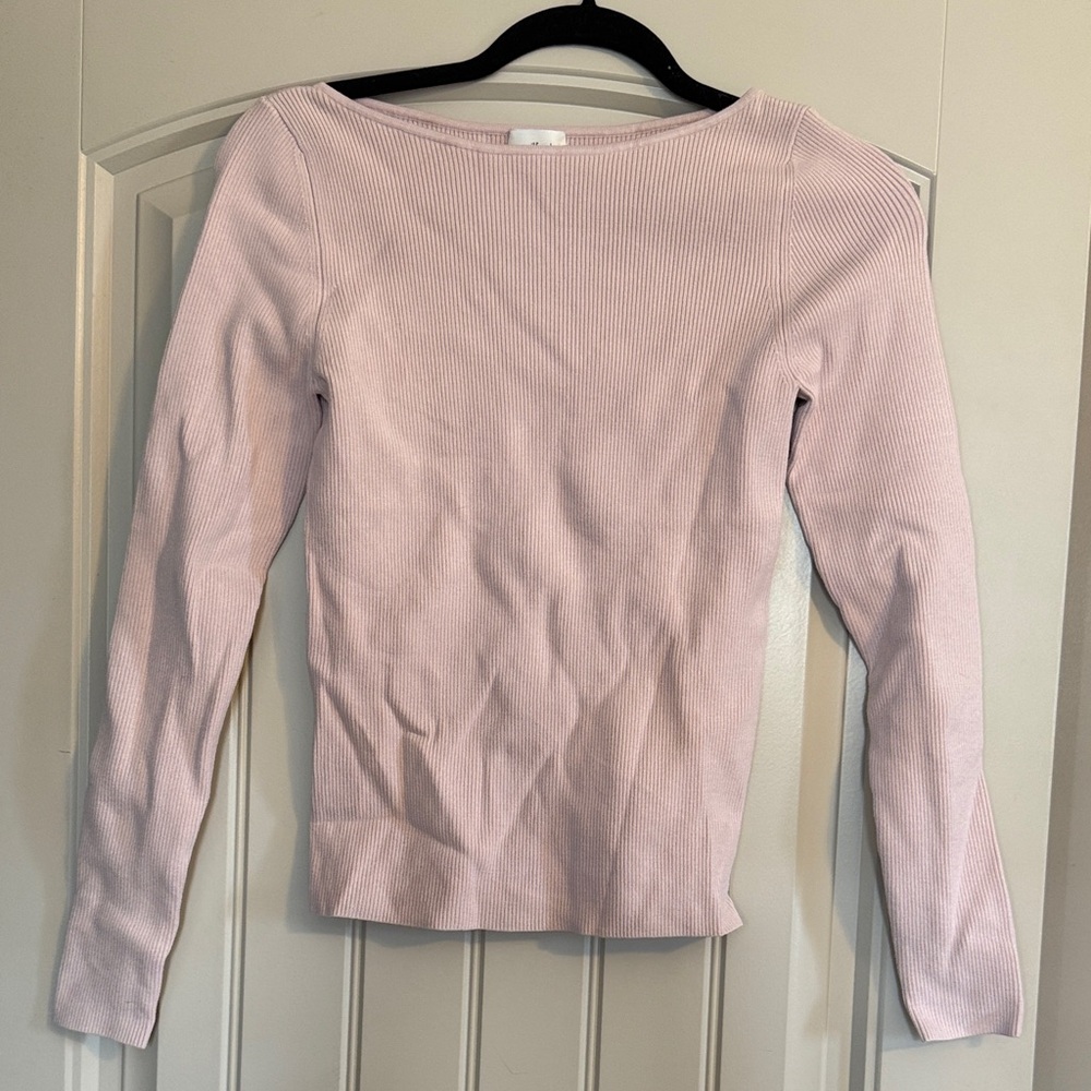 Nwt women’s Aritzia sweater